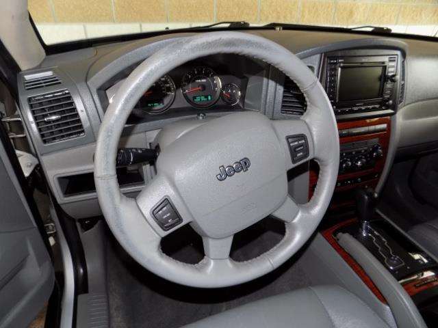 2006 Jeep Grand Cherokee Limited 4dr SUV 4WD w/ Front Side Airbags